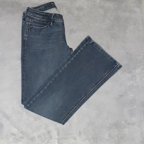 DL 1961 Women's Cindy Slim Bootcut dark wash 4 way 360 stretch Comfort jeans - Picture 1 of 10